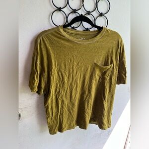 Universal Thread T shirt